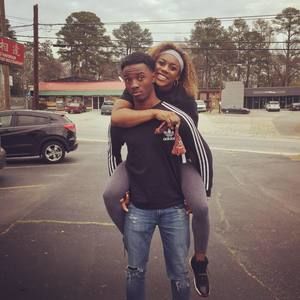 Meet your Posher, Maya